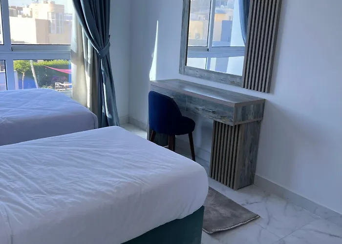 Modern Retreat With Red Sea View - Fanadir Bay Apartment Hurghada